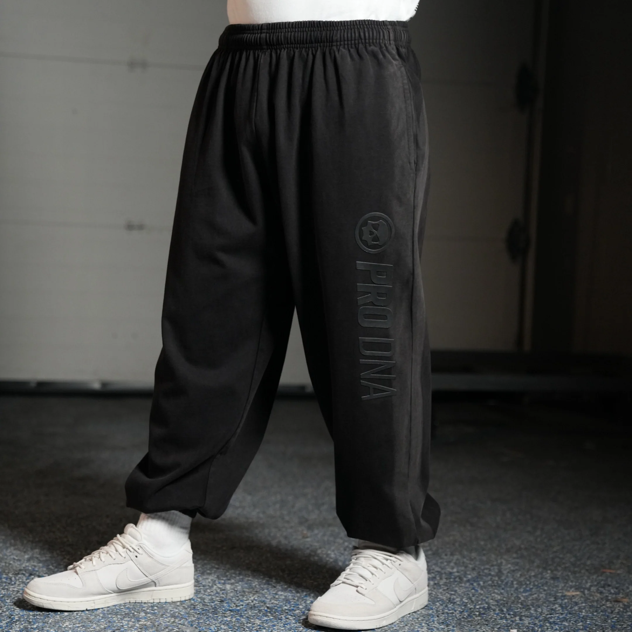CORE JOGGER - BLACK WASH - Image 2