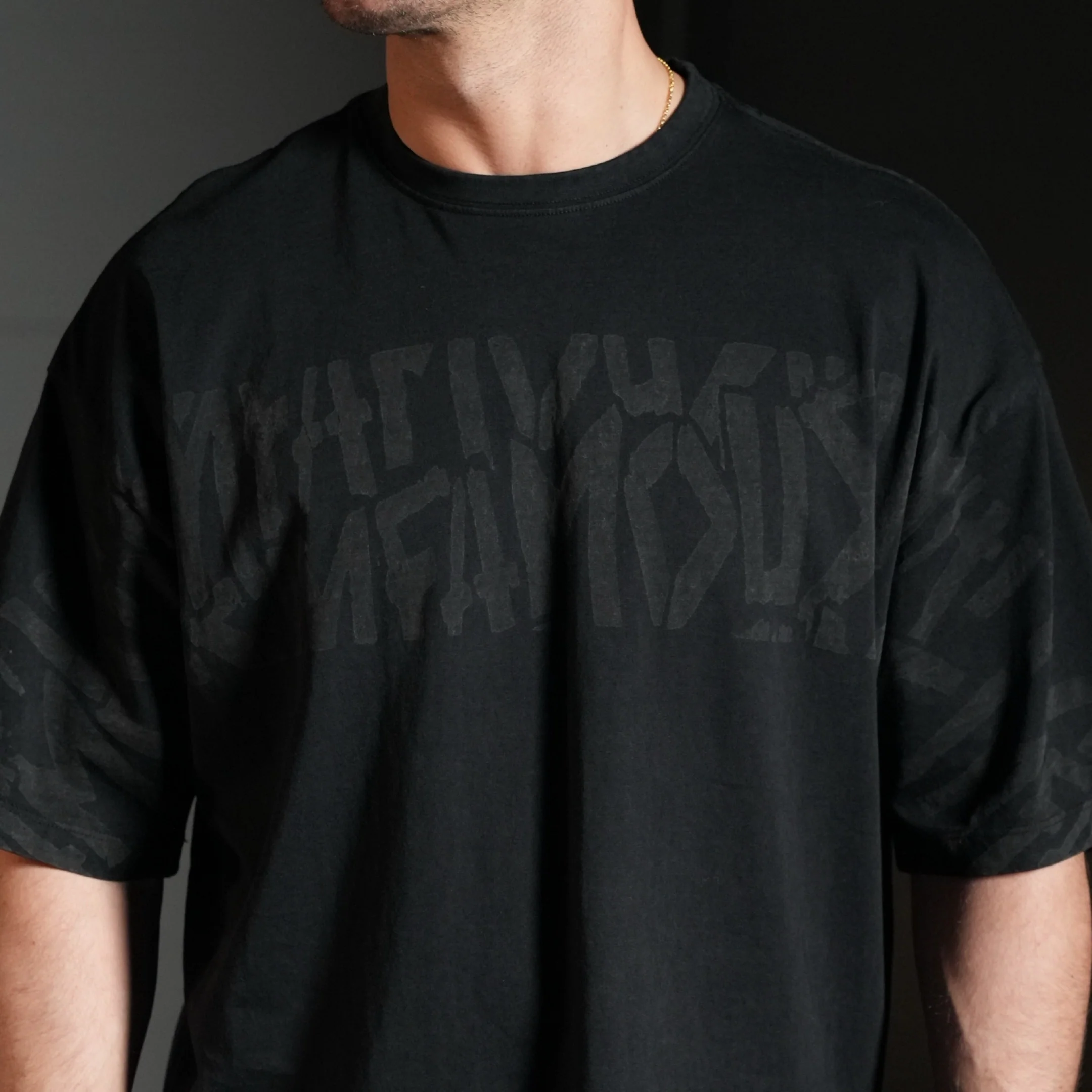 HERITAGE TEE - REPEAT / BLACK WASH - Image 2