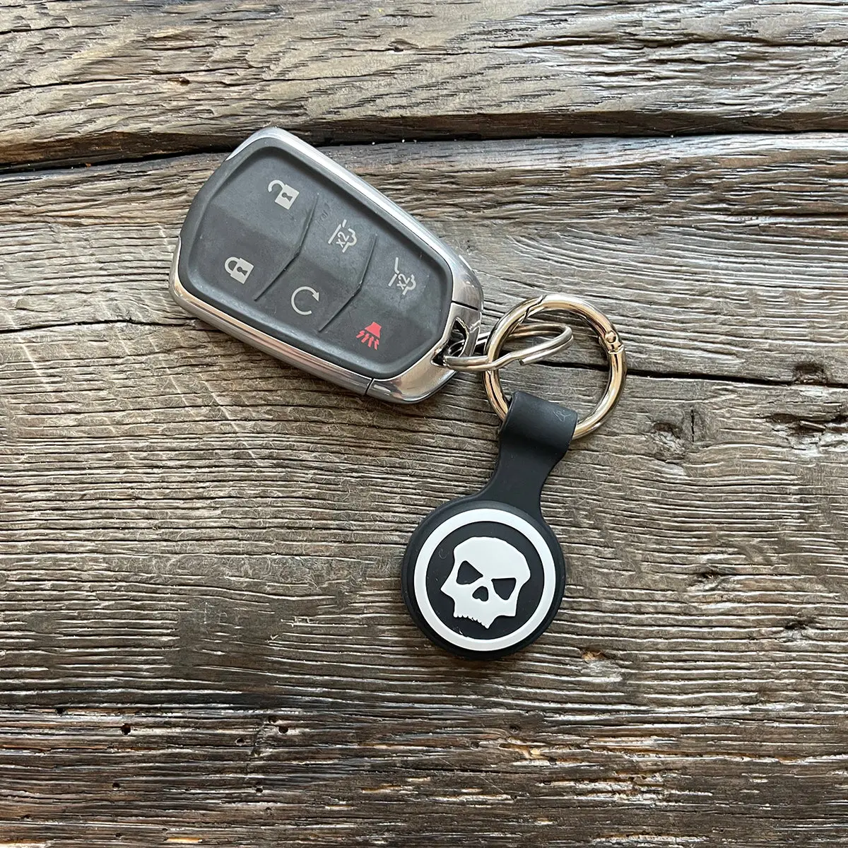 INFAMOUS AIRTAG HOLDER CLIP - Image 13
