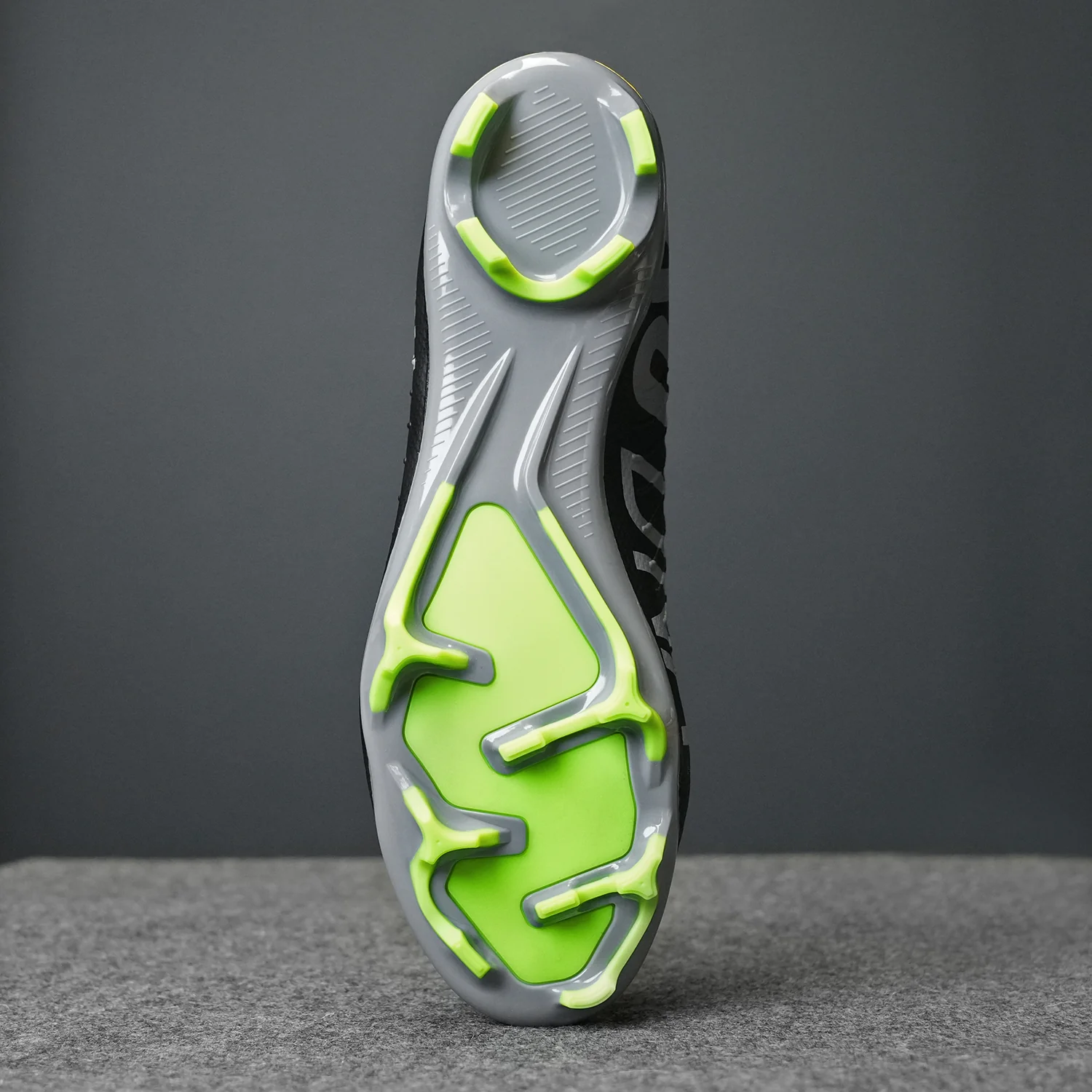 PRO DNA™ DUAL THREAT CLEAT BUNDLE - GRASS & TURF - Image 5