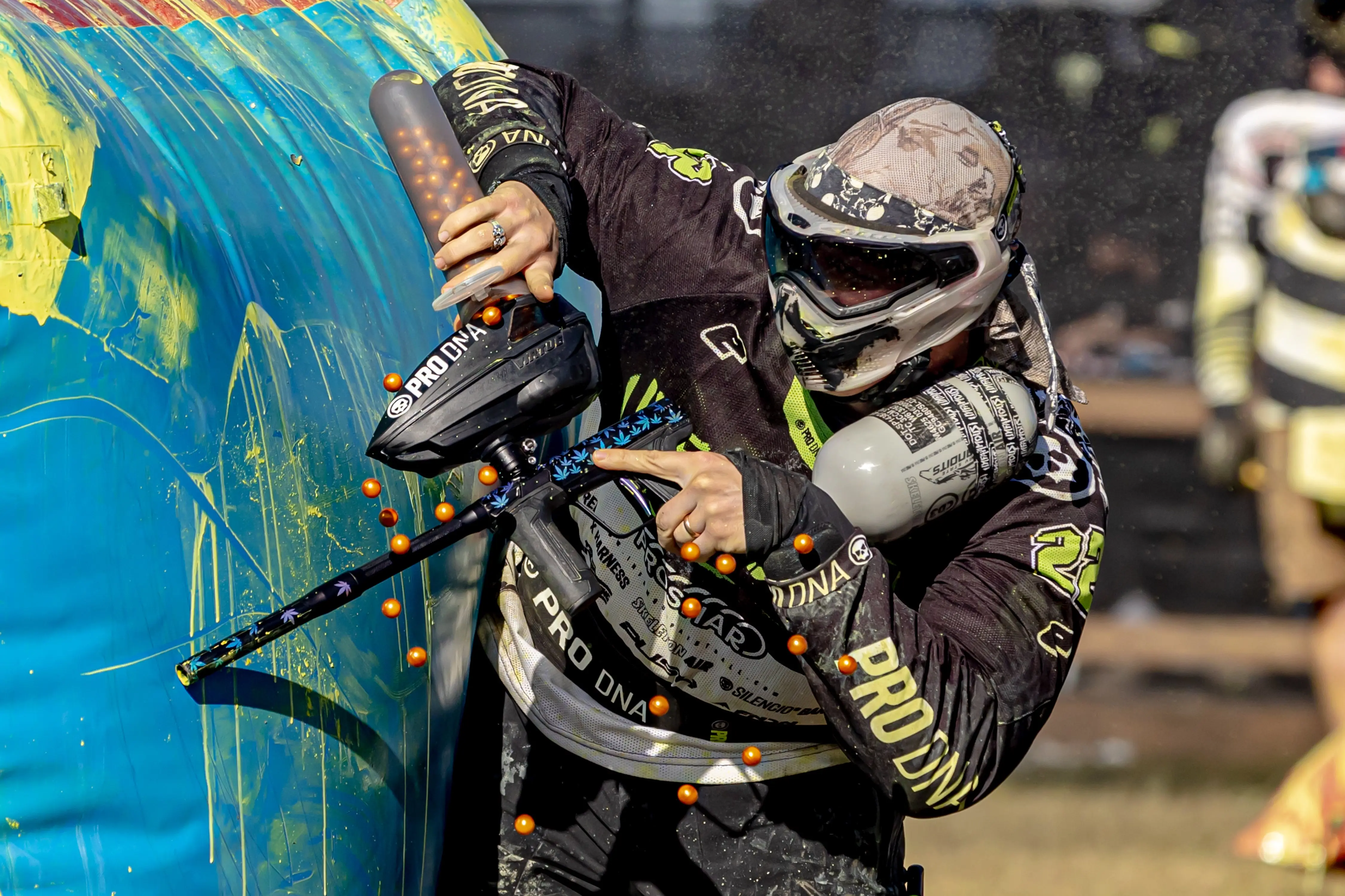 INFAMOUS VOLTANIUM™ |  PROSHAR .68 Cal Tournament Paintballs - Image 4